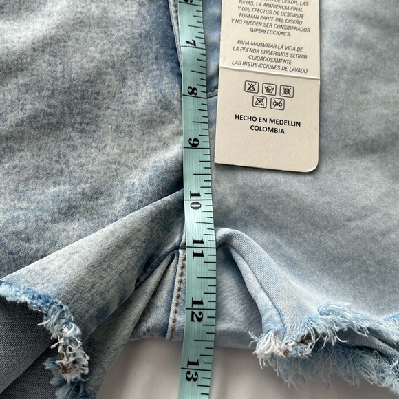 Lowell Paris Colombian Shorts Butt Lifter Size 12 Jeans - Picture 8 of 9